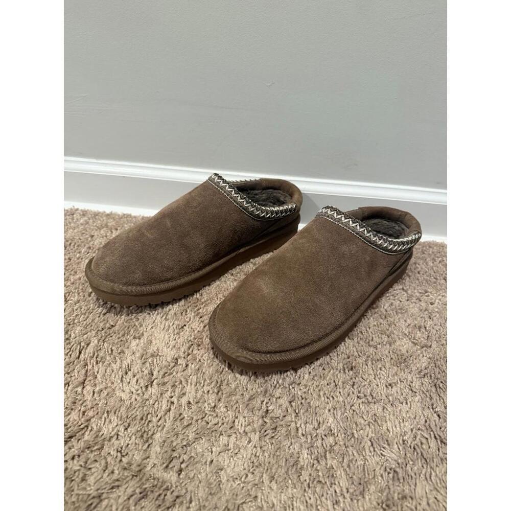 Cushionaire Women’s Brown Slip On Suede Mule Slipper Faux Fur Lining Sz10